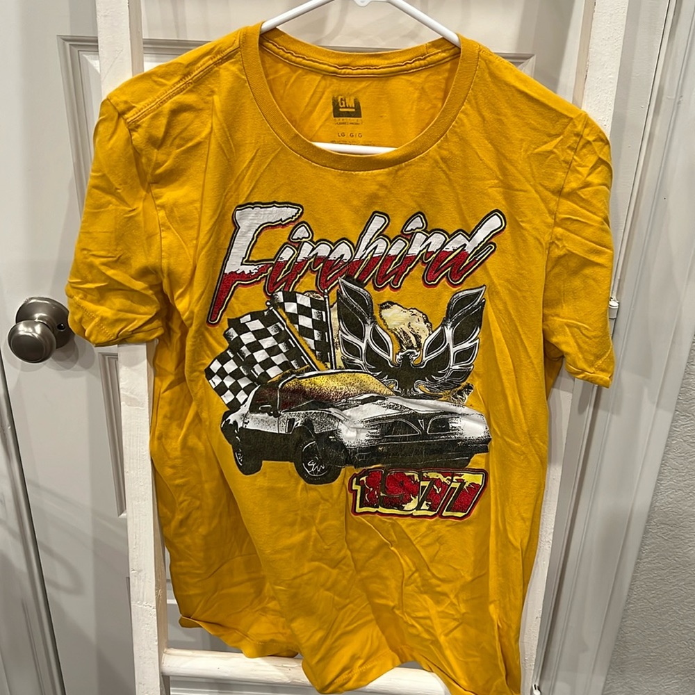 Yellow Size Men’s Large Firebird 1977 Graphic Short Sleeved T-Shirt by GM Brand